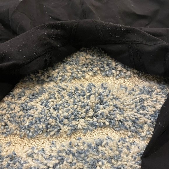 Lululemon Wunder Under Leggings w/ Mesh front ✨✨ - Picture 4 of 5